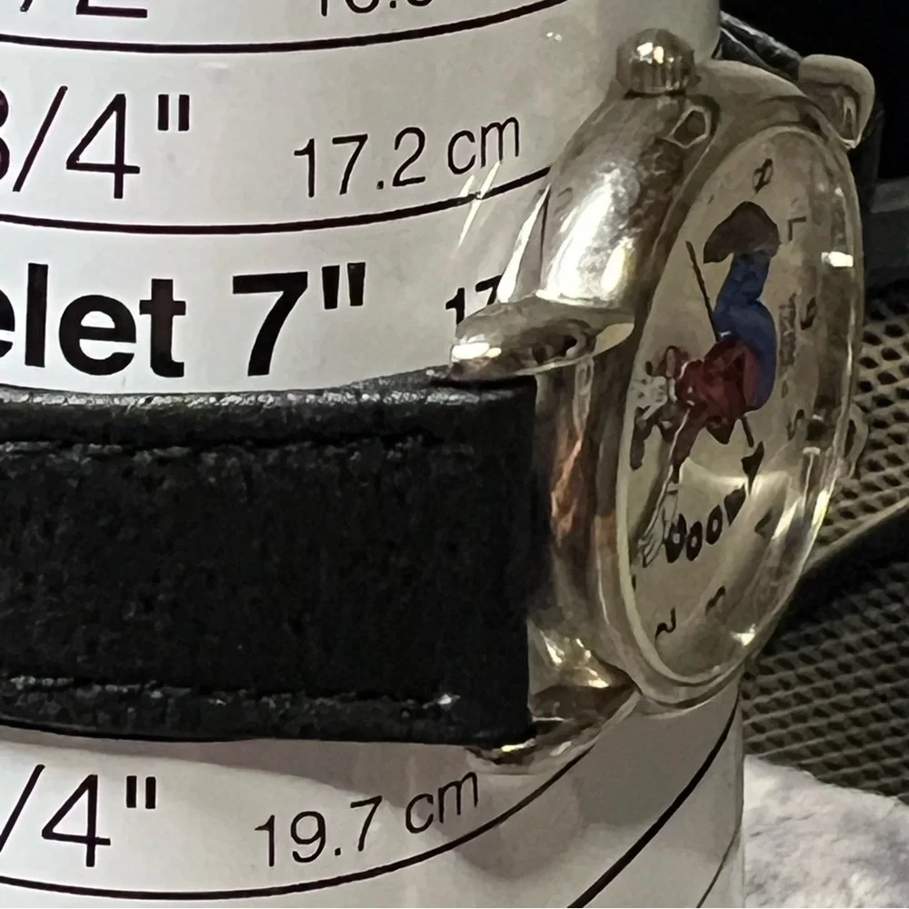 Vintage Disney Pedre Backwards Goofy Watch